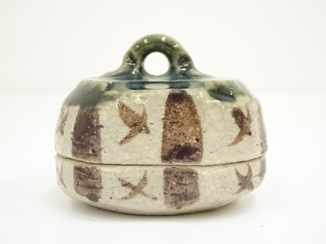  松本鉄山造　織部ハジキ香合（共箱）